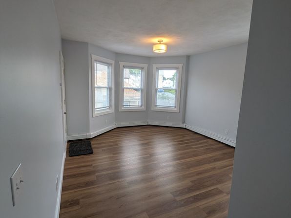 81 Ledge St #3