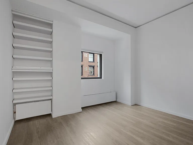 311 W 46th St #2B — Photo 7