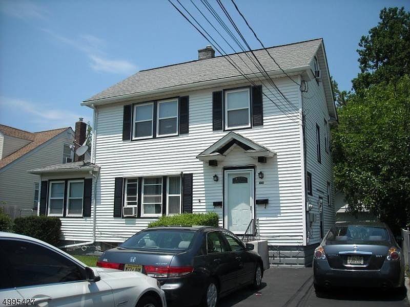 2nd image of 441 E 2nd Ave