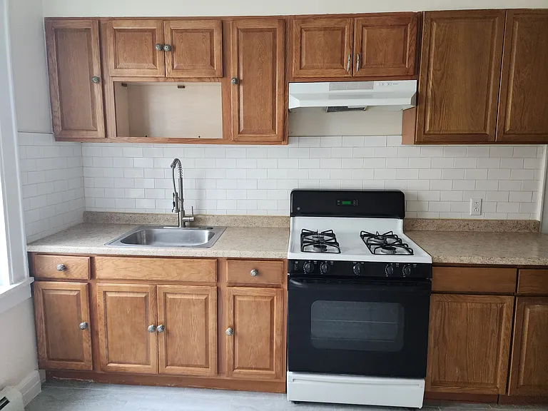 921 Sheridan Ave #1-L — Photo 6
