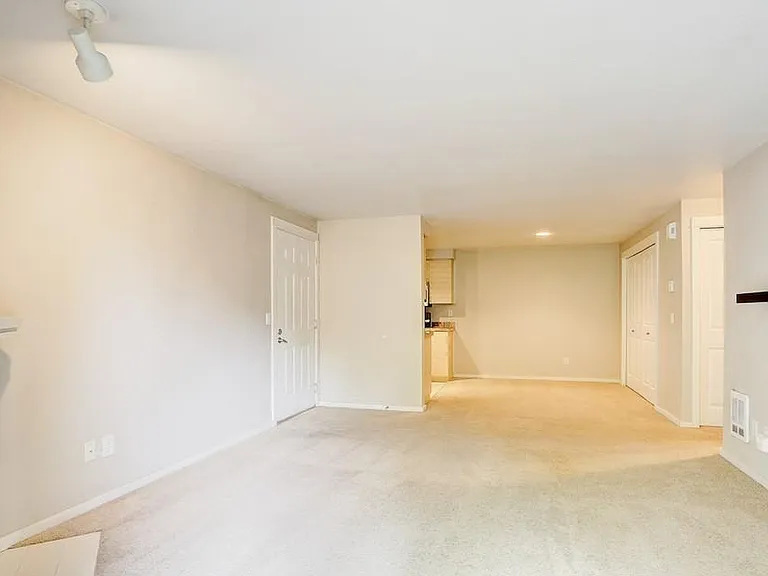 929 3rd Ave #F102 — Photo 5