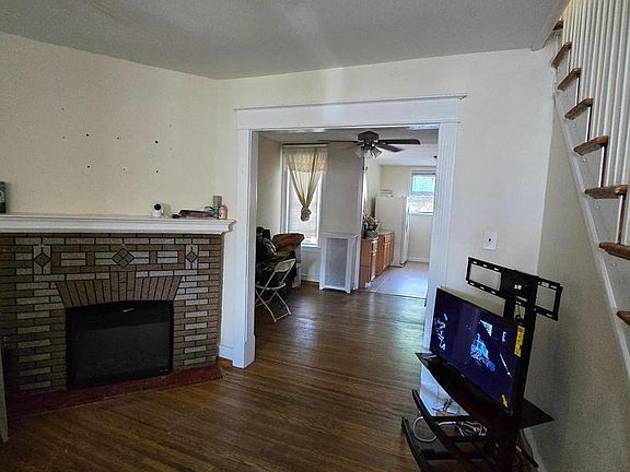 4th image of 5925 Reach St