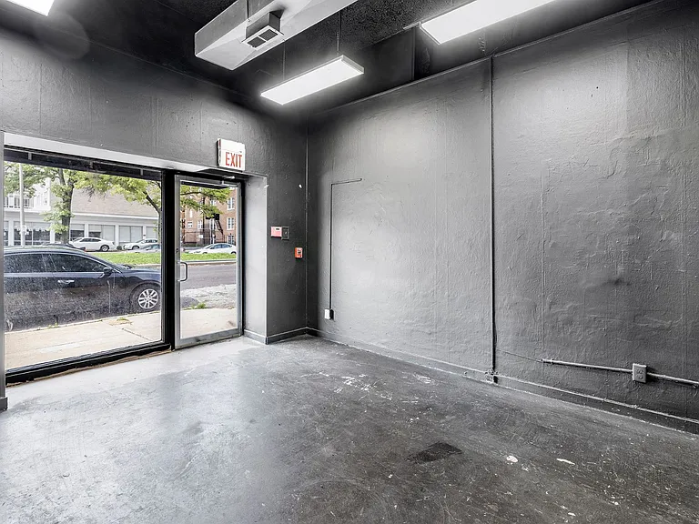Forest Park Apartments — Photo 15