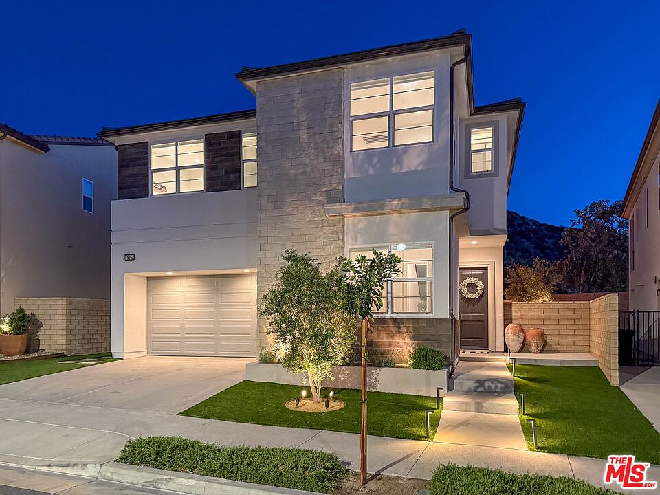 1st image of 19254 Blackthorn Dr