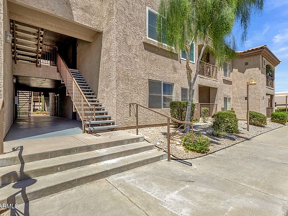3rd image of 13700 N FOUNTAIN HILLS Boulevard #109