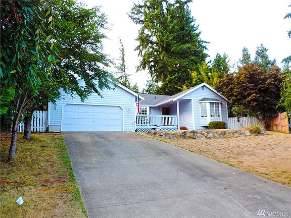 4th image of 11624 208th Avenue Ct E