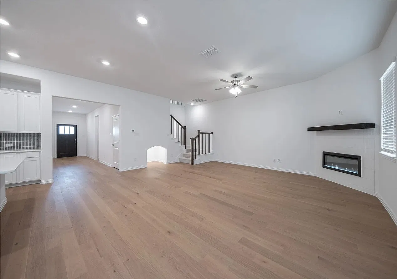 5 bed, 2880 sqft, $2,195 — Photo 4