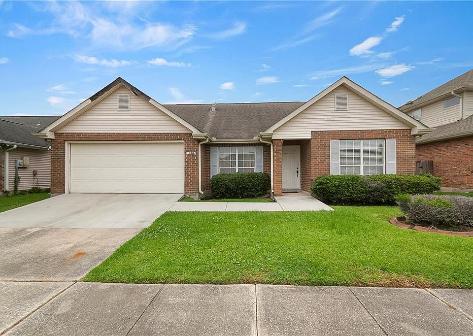 1st image of 2128 Bradford Pl