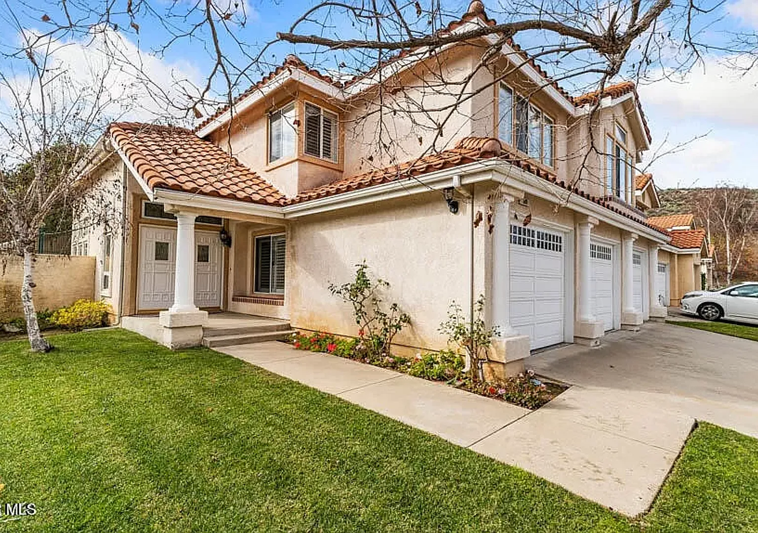 5 bed, 3 bath home in desirable Wood Ranch neighborhood — Photo 2