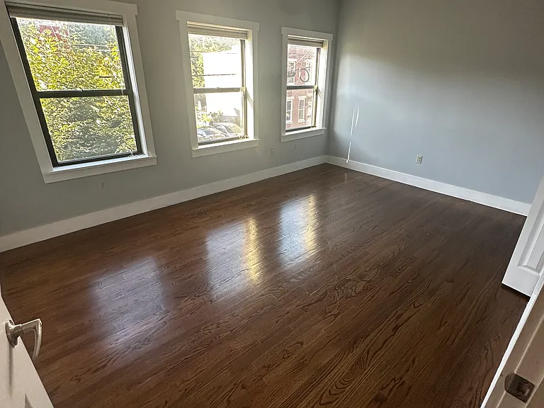 700 New St #102 — Photo 12