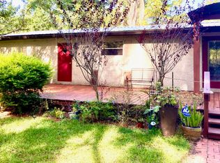 6924 NE 223rd St, Melrose, FL 32666