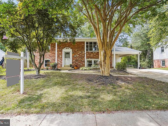 3rd image of 13516 Carmel Ln #440