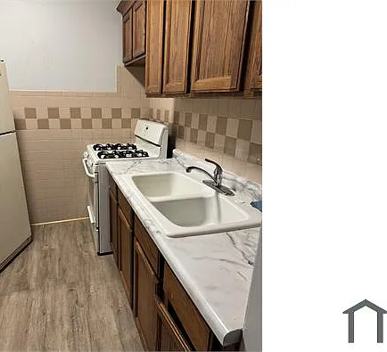 1 bed, $850 — Photo 2