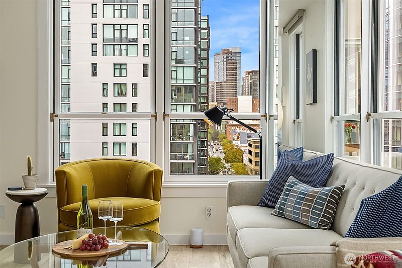 3rd image of 1107 1st Avenue #1501