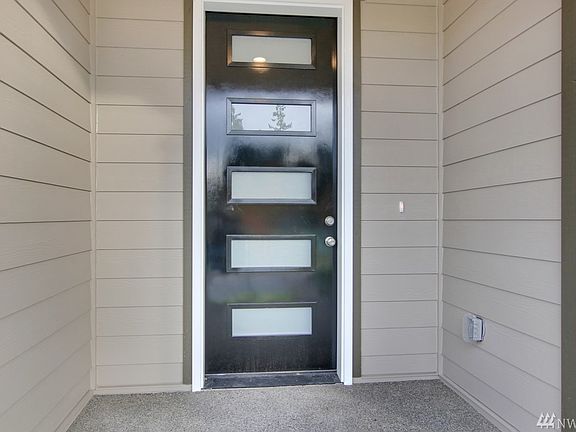 3rd image of 17507 75th Av Ct E