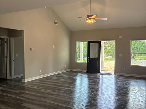 5th image of 40 Olive Branch Ln