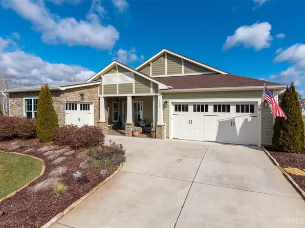1021 Cloudland Ct, Denver, NC 28037