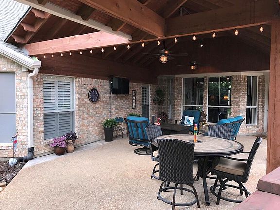 3rd image of 2200 Green Leaf Ct