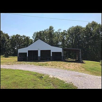 3rd image of 708 Hill Dr