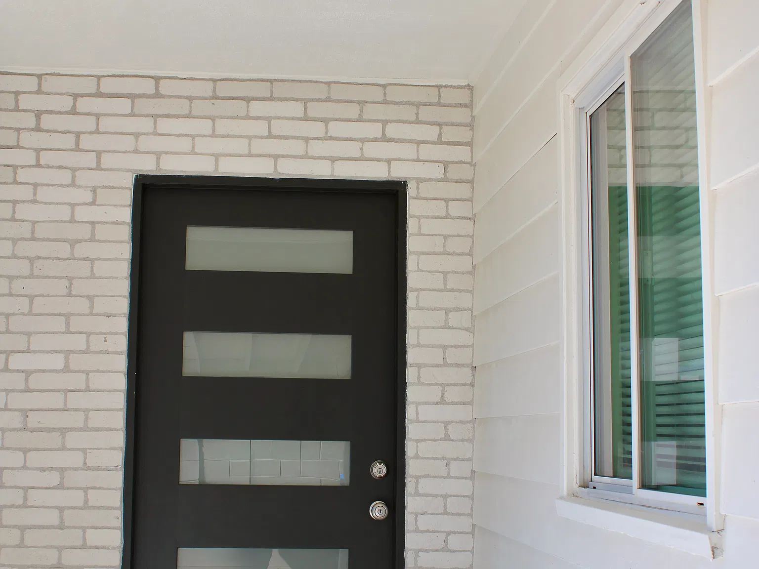 2 bed, 780 sqft, $1,800 — Photo 2