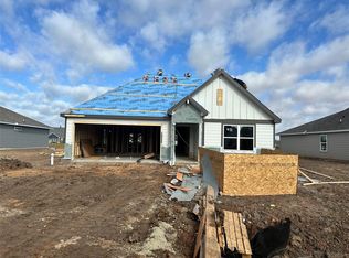 509 Harvest Lake Dr, Snook, TX 77878