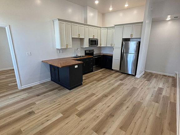 4th image of 419 30th Ave E #E283b1154