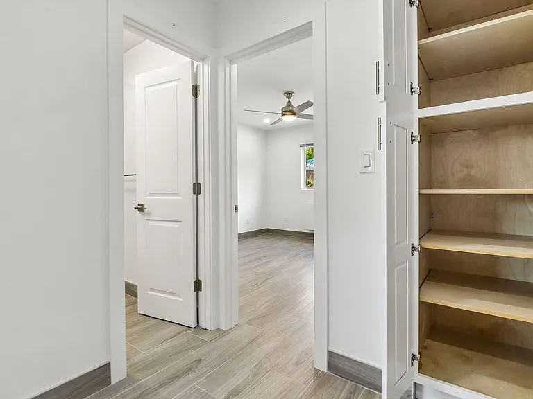 Garrison Townhome Apartments — Photo 36