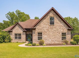 218 Cascade Dr, Florence, AL 35633
