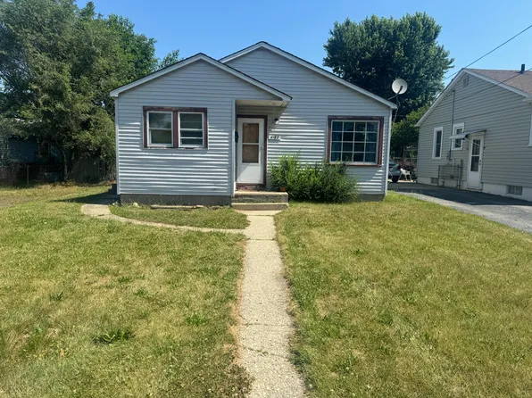 4122 Park Ave, Lake Station, IN 46405