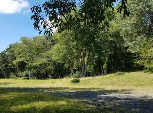 690 Foothill Rd, Bridgewater, NJ 08807