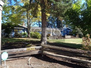 2855 Capital Dr, Eugene, OR 97403