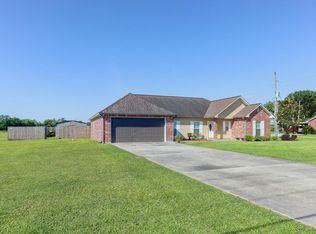 1062 Melvin Dupuis Rd, Breaux Bridge, LA 70517