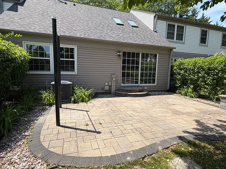 1702 Coach Dr — Photo 7