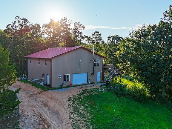 5th image of 2017 Airport Ridge Rd