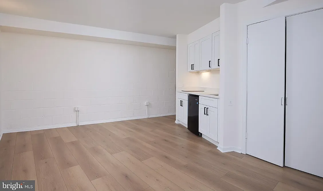 Studio, 400 sqft, $1,850 — Photo 3