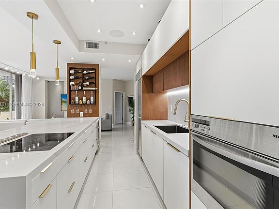 4th image of 3500 Mystic Pointe Dr APT 104