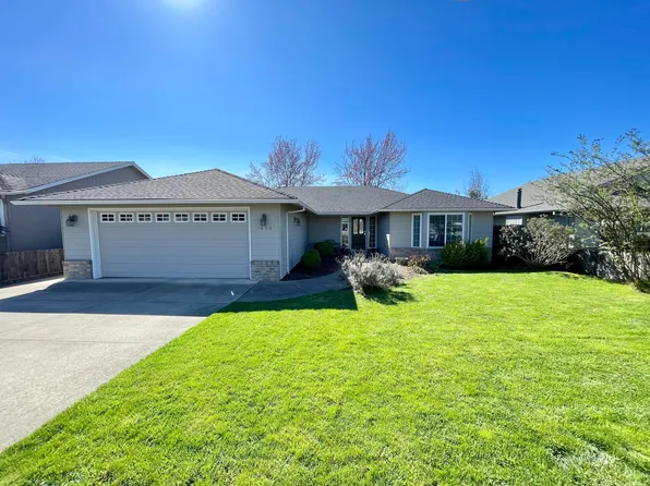 1650 Husker Butte Dr, Medford, OR 97504