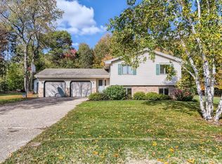 2615 160th Ln NE, Ham Lake, MN 55304