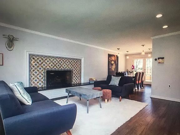 2nd image of 363 Valley Rd