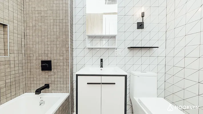 Rented by Nooklyn NYC LLC | media 8