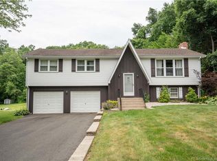 10 Lincoln Way, Windsor, CT 06095