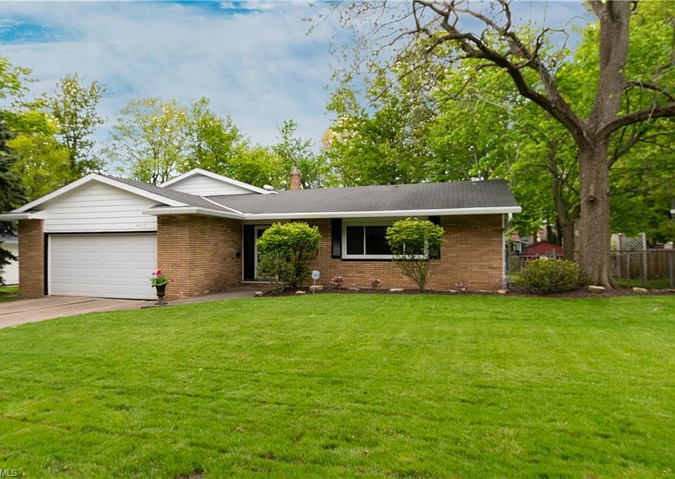 1st image of 4915 Delevan Dr