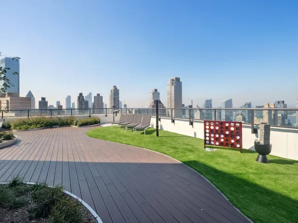 60 West 66th Street image 8 of 30