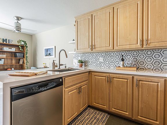 5th image of 41 Sandpiper Circle