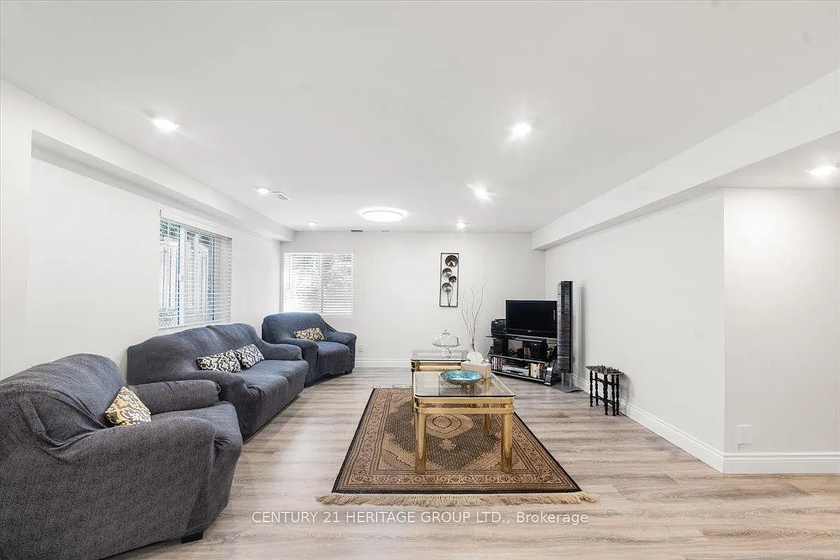 2 bed, $1,950 — Photo 4