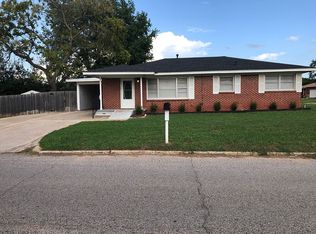 2002 Grisso Dr, Seminole, OK 74868