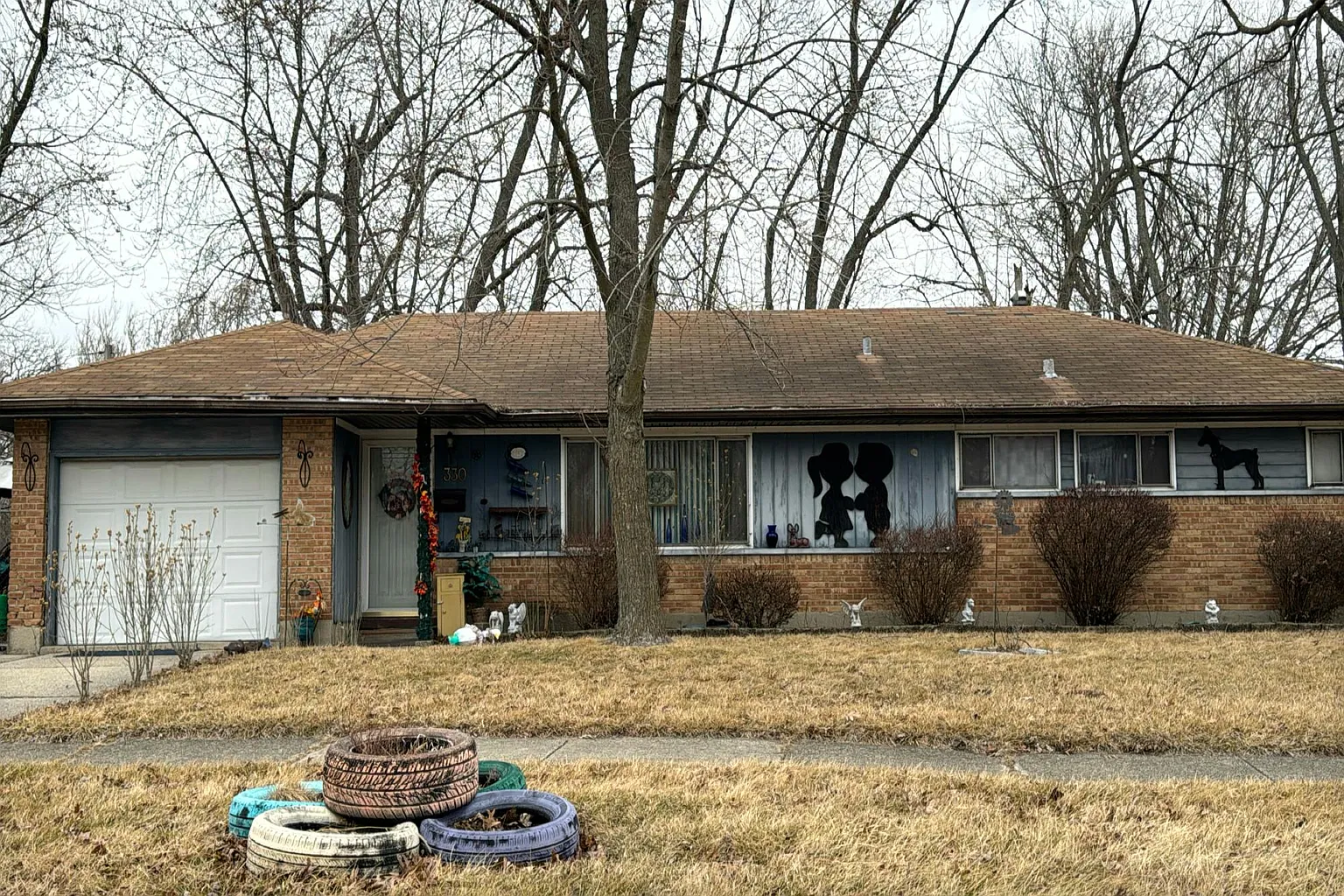 330 Wildwood Dr photo 1