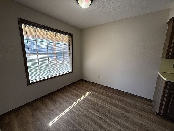 Dining room off kitchen