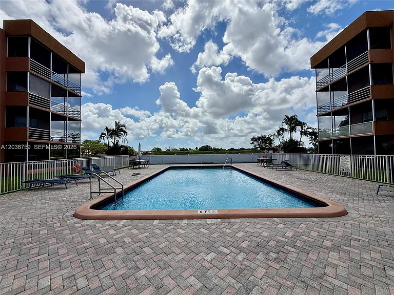 3048 E Sunrise Lakes Dr #217 — Photo 23