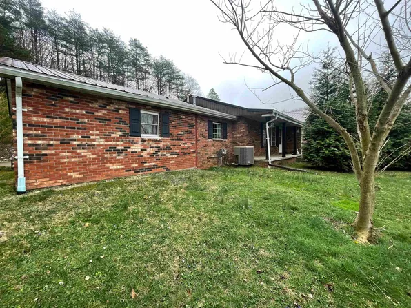 147 Welch Ln, Greenup, KY 41144